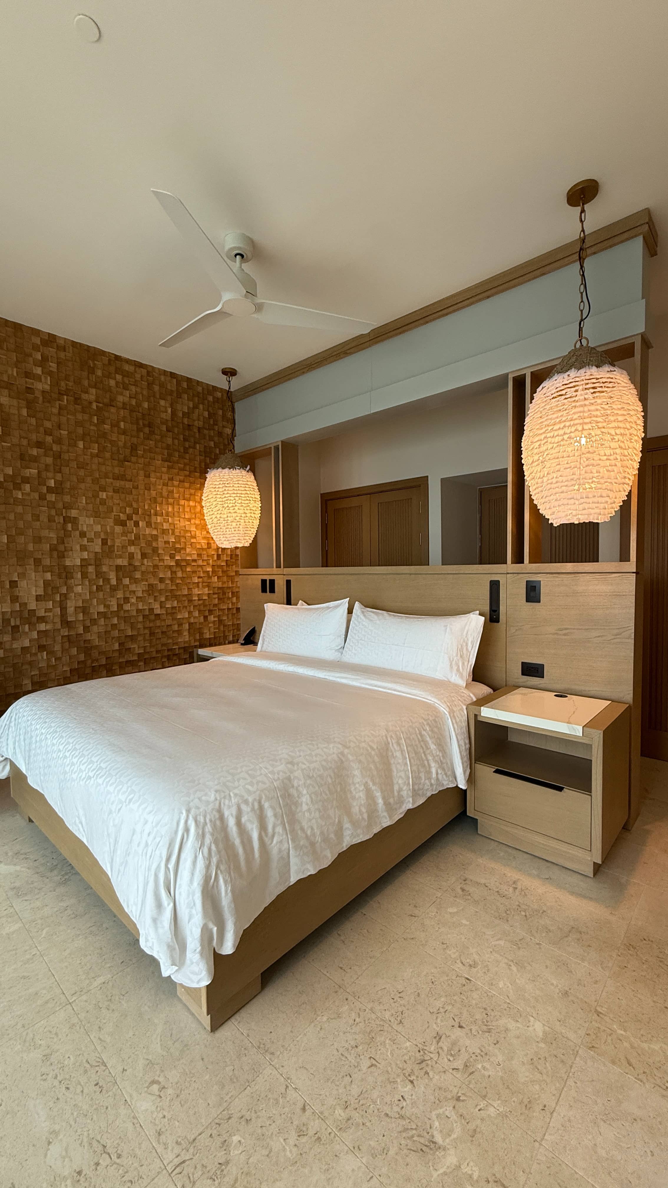 Beachfront One-Bedroom Skypool Butler Suite w/Rooftop Terrace