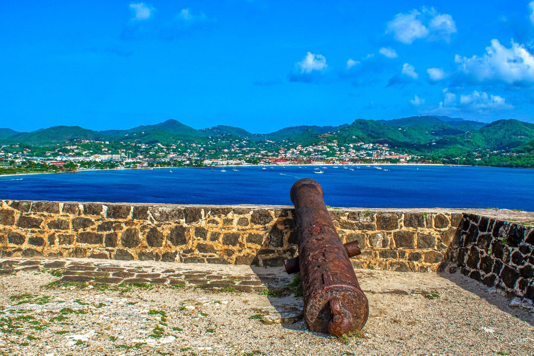 5-Cannons-Fort-Pigeon-Island-View-of-Rodney-Bay-1