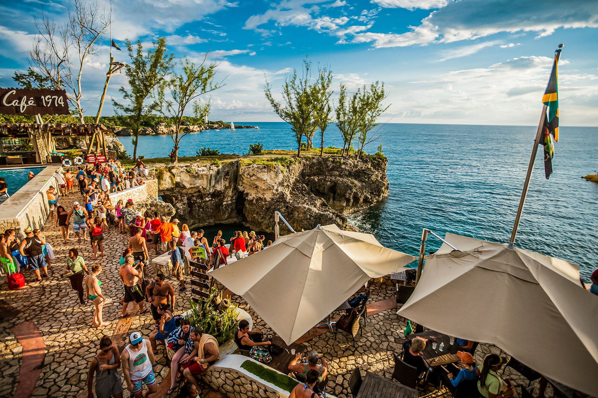 Ricks-Cafe-Sunset-Cliffs-People-Jamaica-1