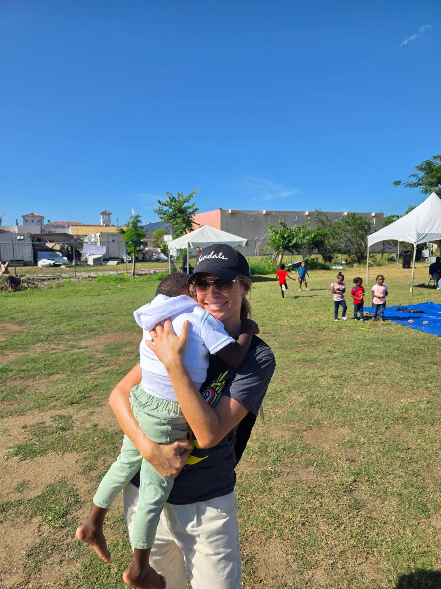 Holiday Magic for 400 Children in Whitehouse